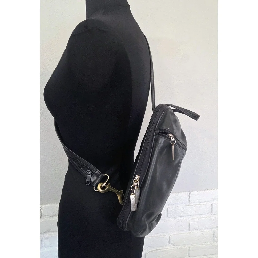 Tignanello Black Soft Leather Sling Backpack Purse Bag Vintage Y2K Convertible‎